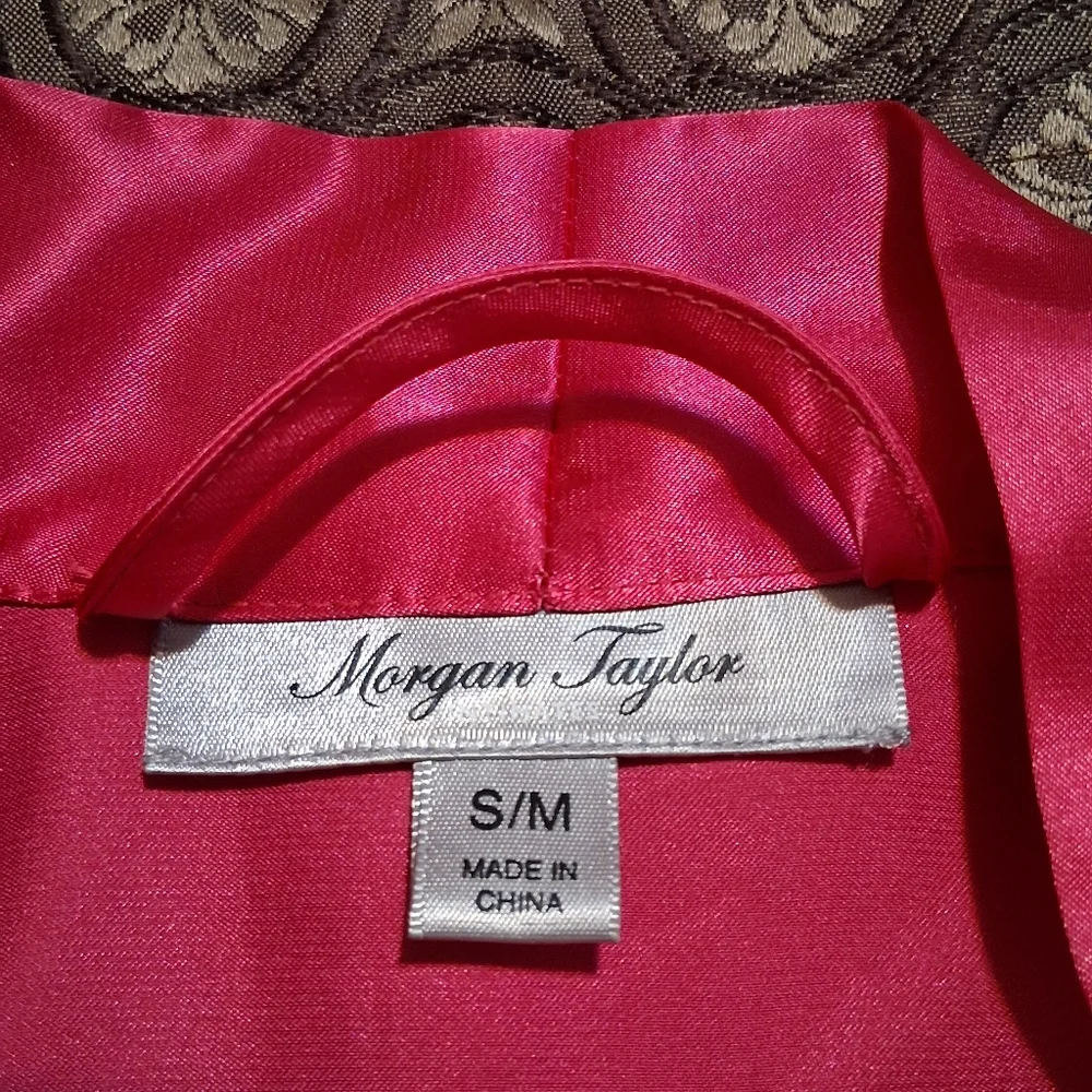 Morgan Taylor Vibrant Pink Satin Robe SzS-M Heart Valentines - Picture 5 of 11